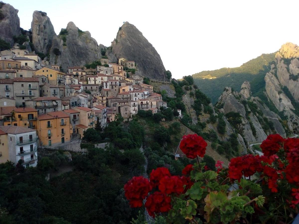 Al Cuore Del Borgo Villa Castelmezzano Exterior photo