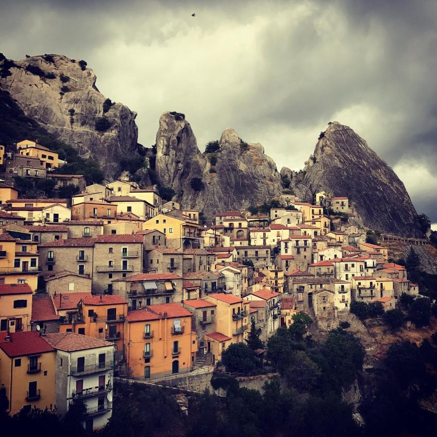 Al Cuore Del Borgo Villa Castelmezzano Exterior photo