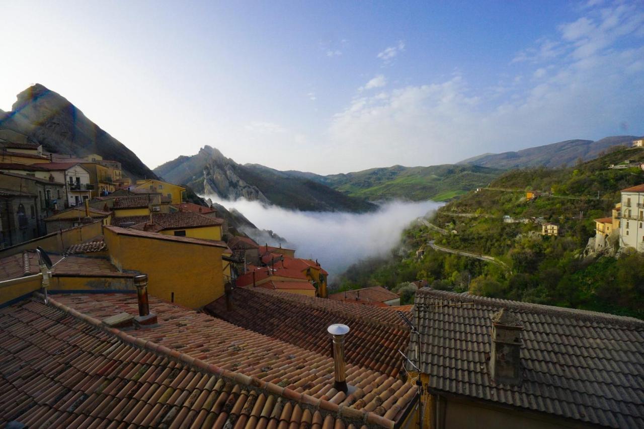 Al Cuore Del Borgo Villa Castelmezzano Exterior photo