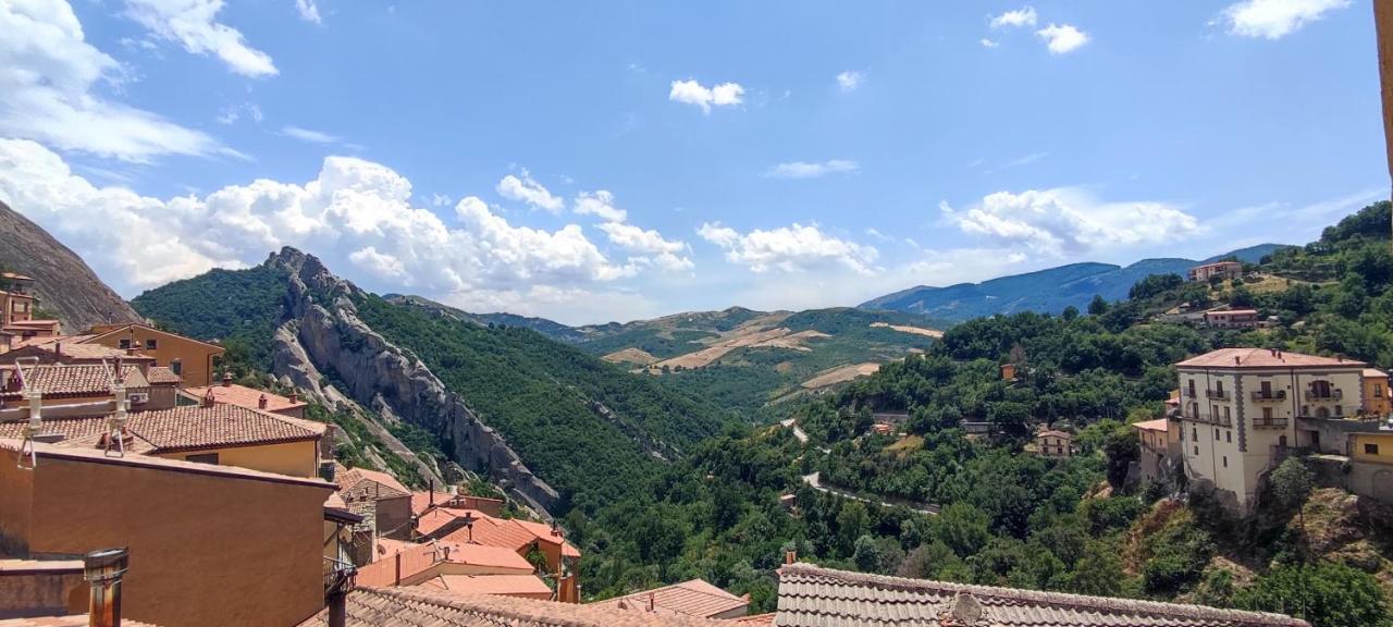 Al Cuore Del Borgo Villa Castelmezzano Exterior photo