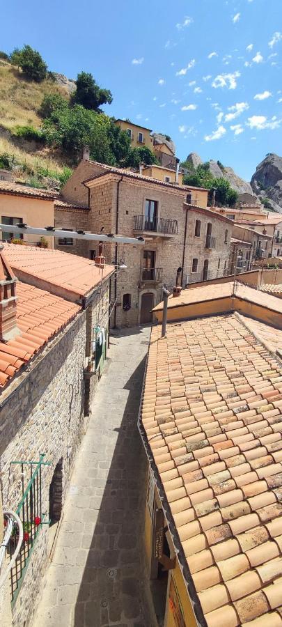 Al Cuore Del Borgo Villa Castelmezzano Exterior photo