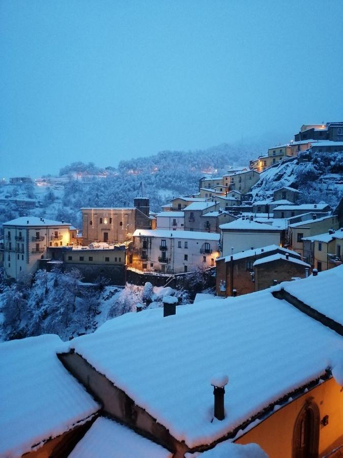 Al Cuore Del Borgo Villa Castelmezzano Exterior photo